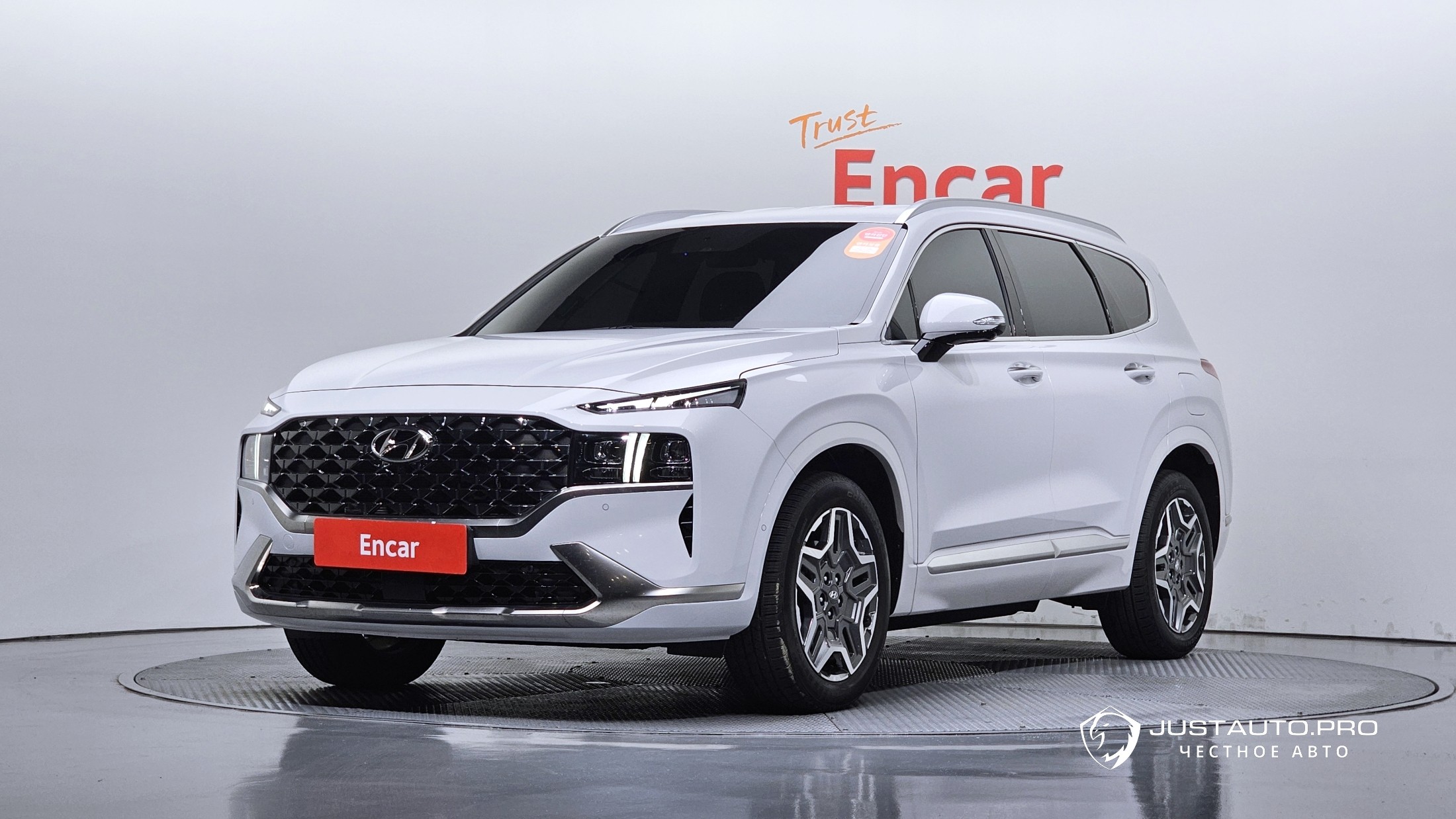 Автомобиль Hyundai Santafe