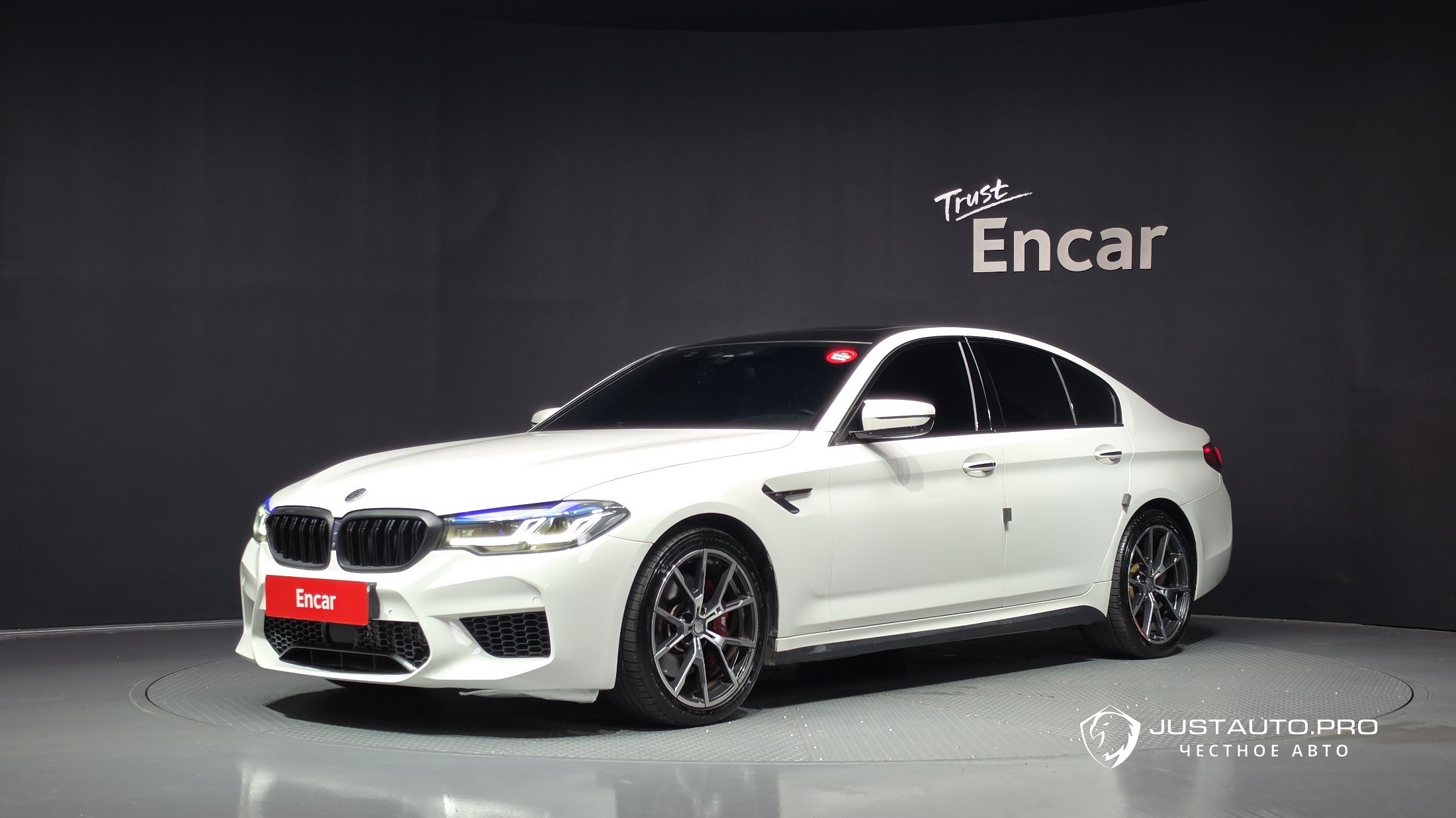 Автомобиль BMW 5-Series