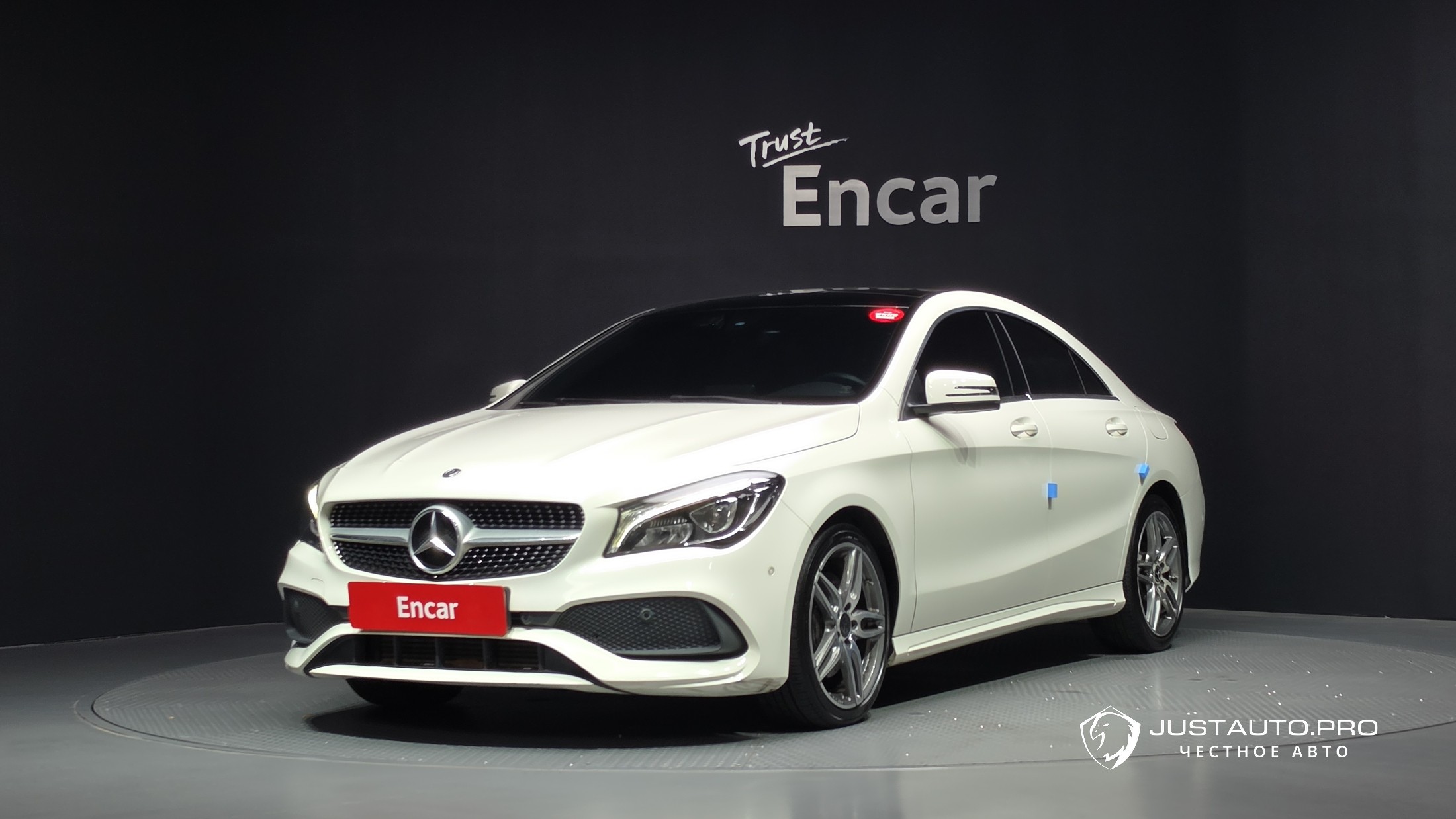 Автомобиль Mercedes-Benz CLA-Class