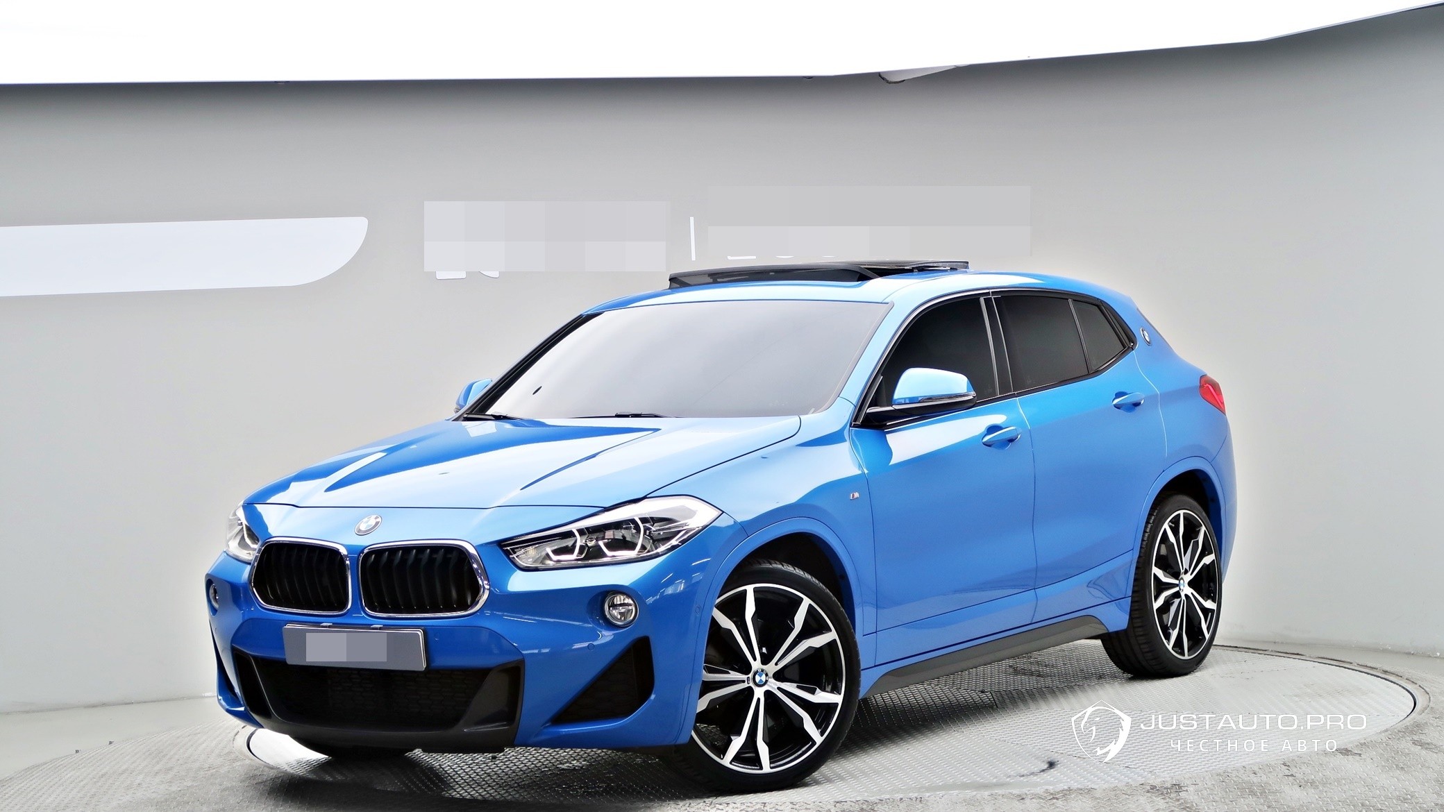 Автомобиль BMW X2 (F39)