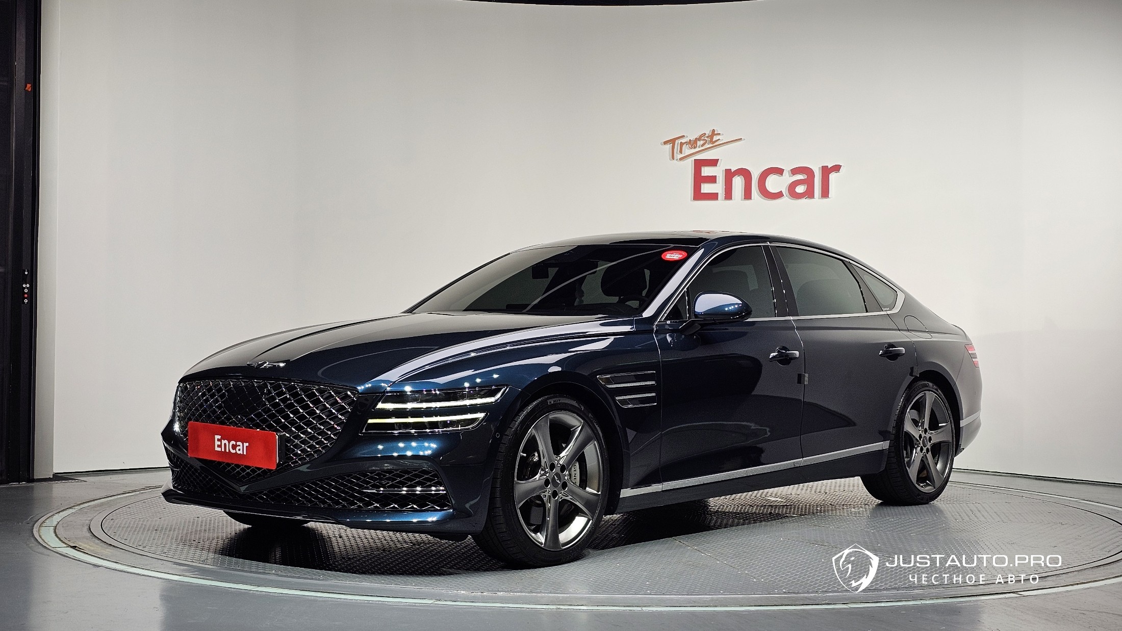 Автомобиль Genesis G80