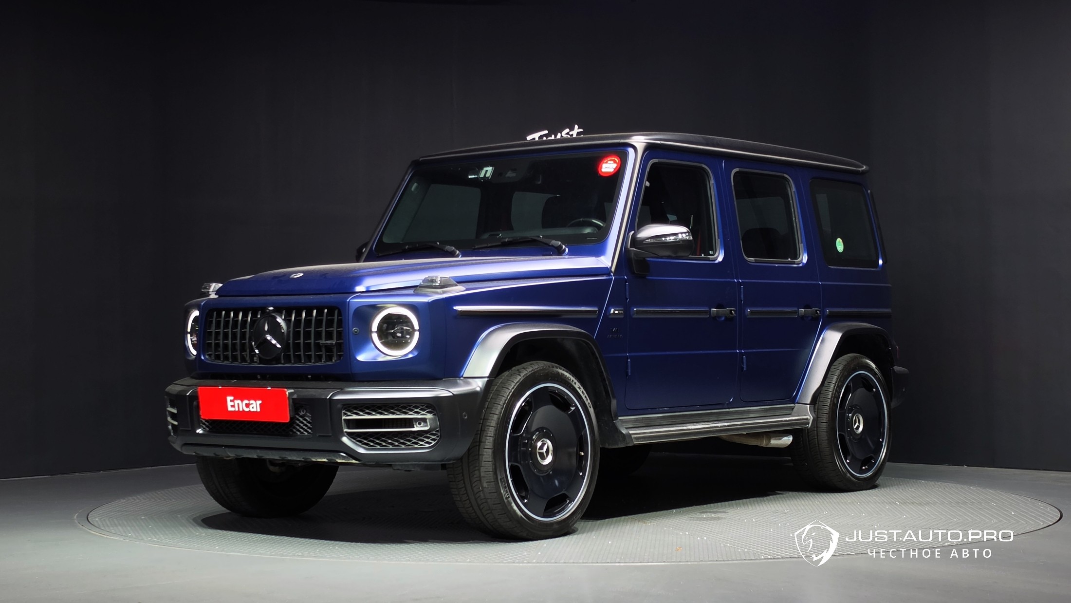 Автомобиль Mercedes-Benz G-Class