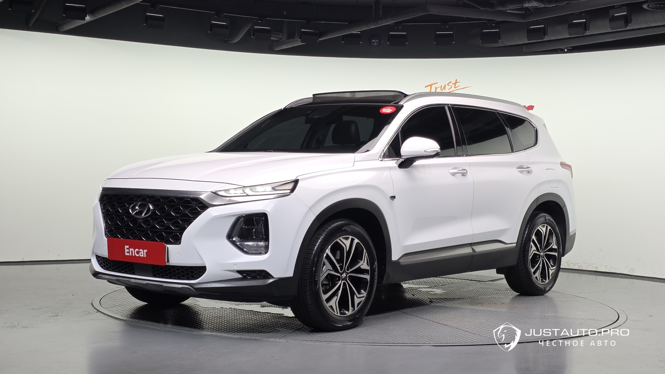 Автомобиль Hyundai Santafe