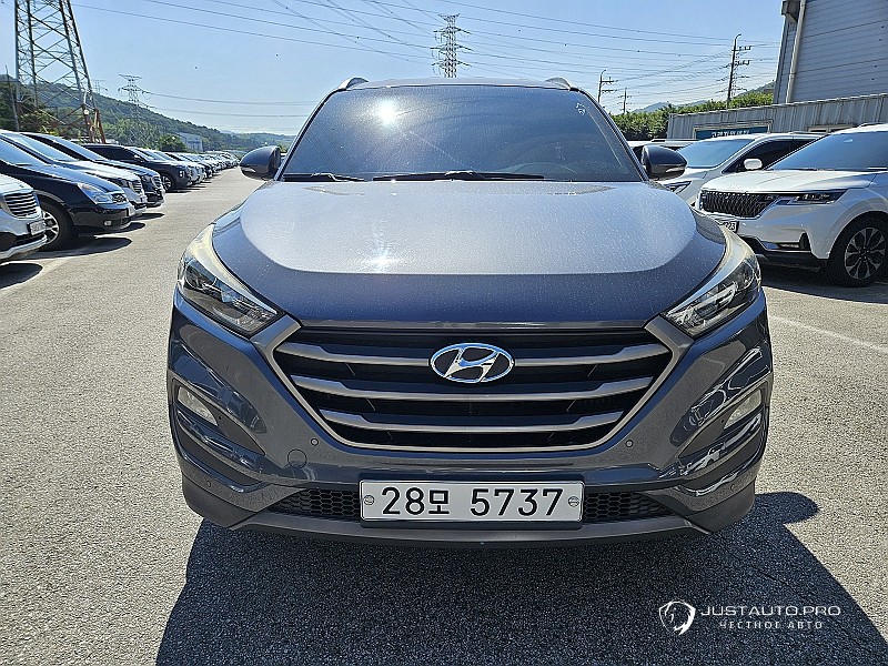 Автомобиль Hyundai Tucson