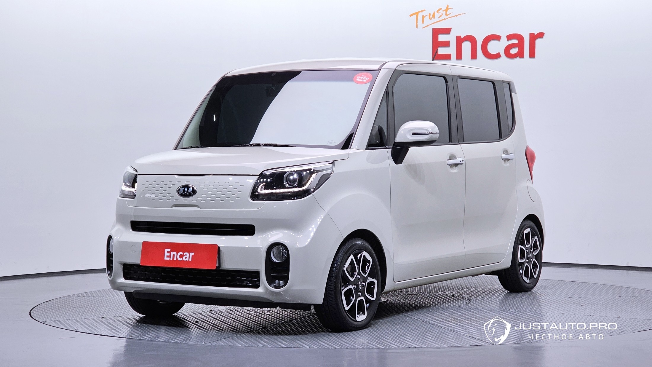 Автомобиль Kia RAY