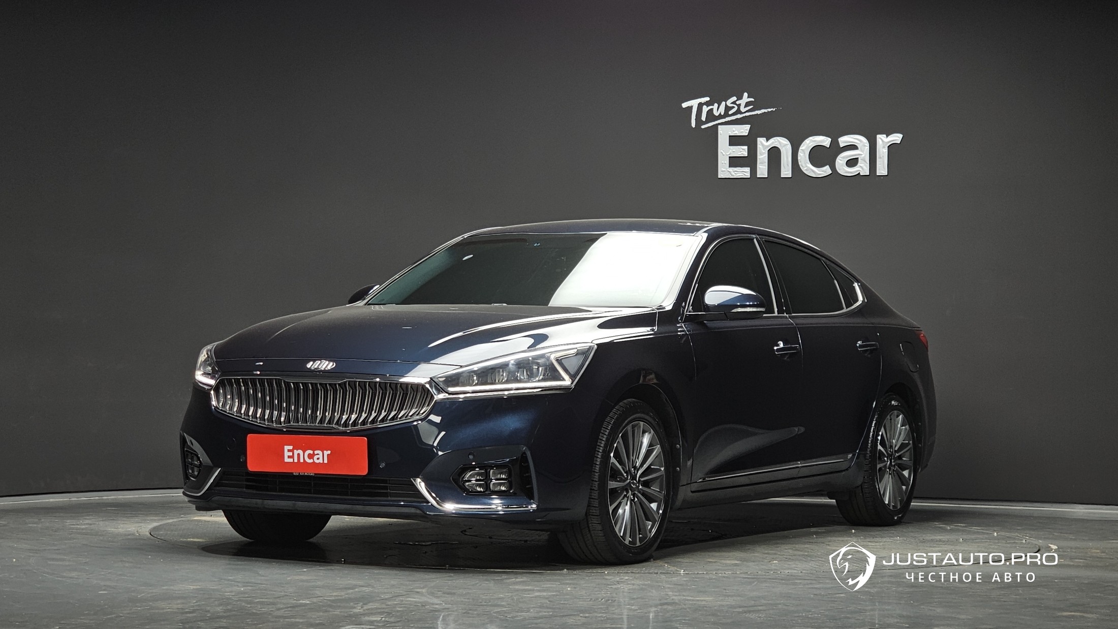 Автомобиль Kia K7