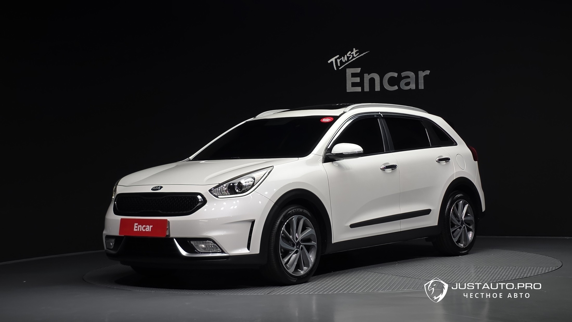 Автомобиль Kia Niro