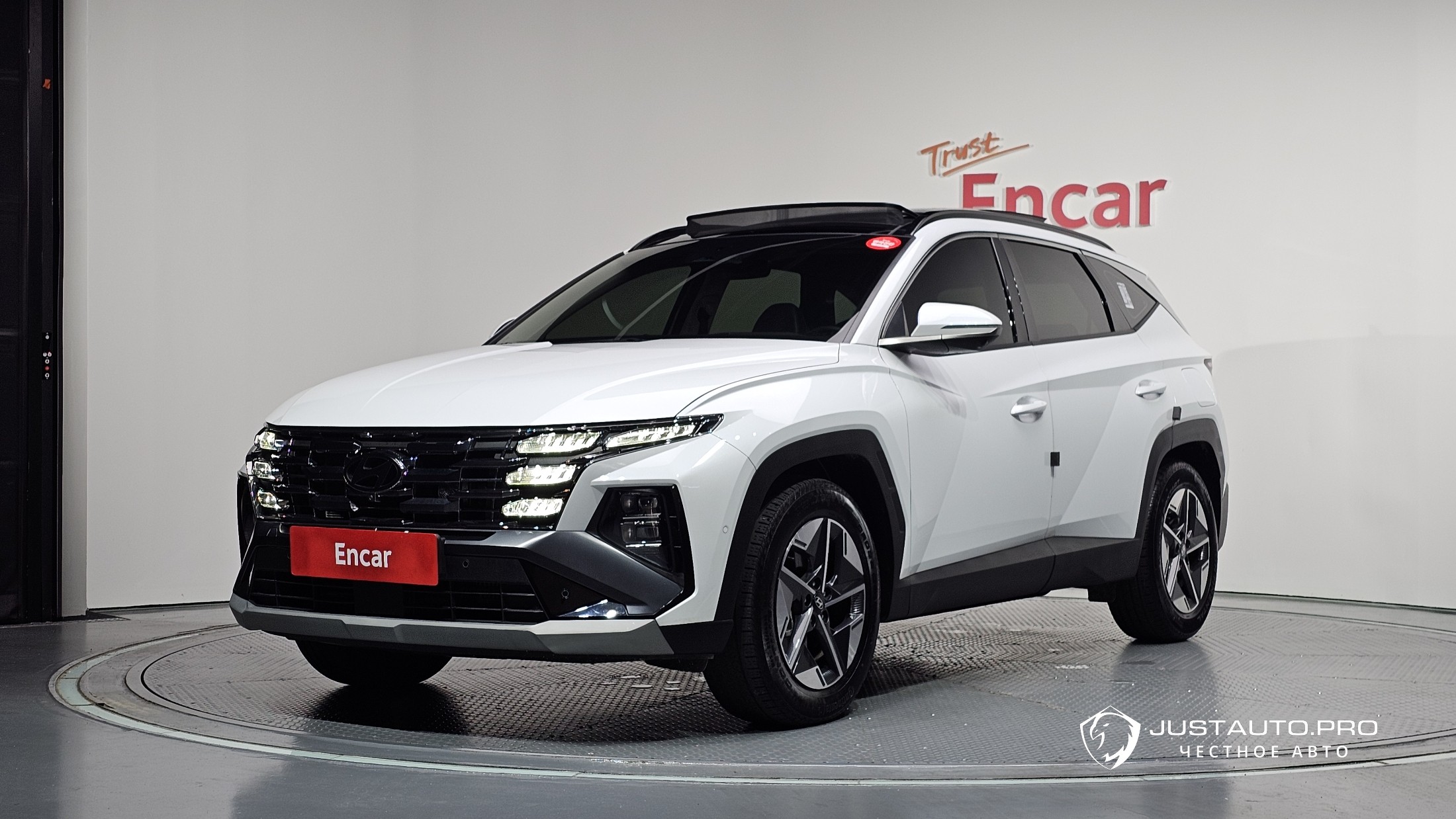 Автомобиль Hyundai Tucson
