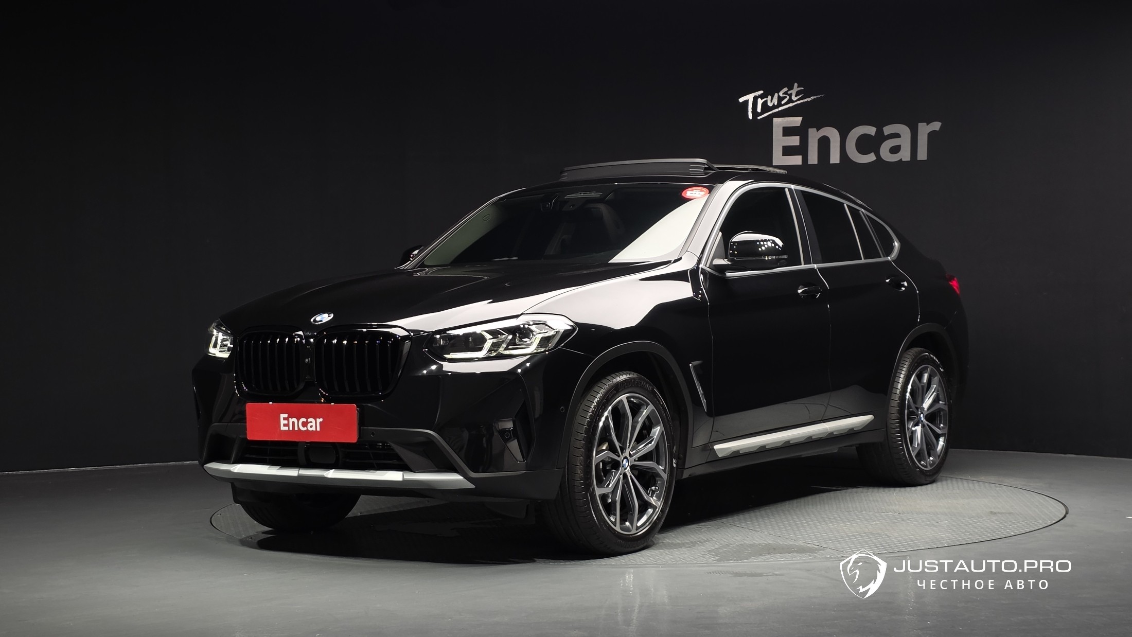 Автомобиль BMW X4