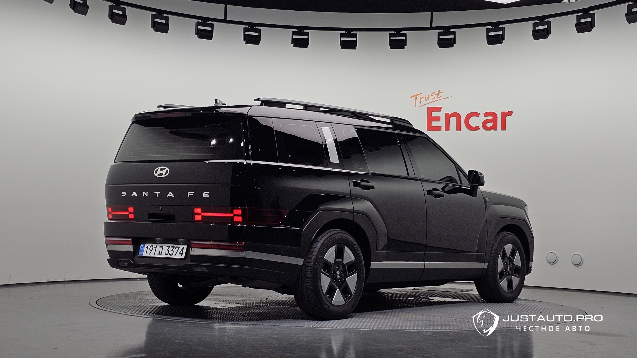 Автомобиль Hyundai Santafe