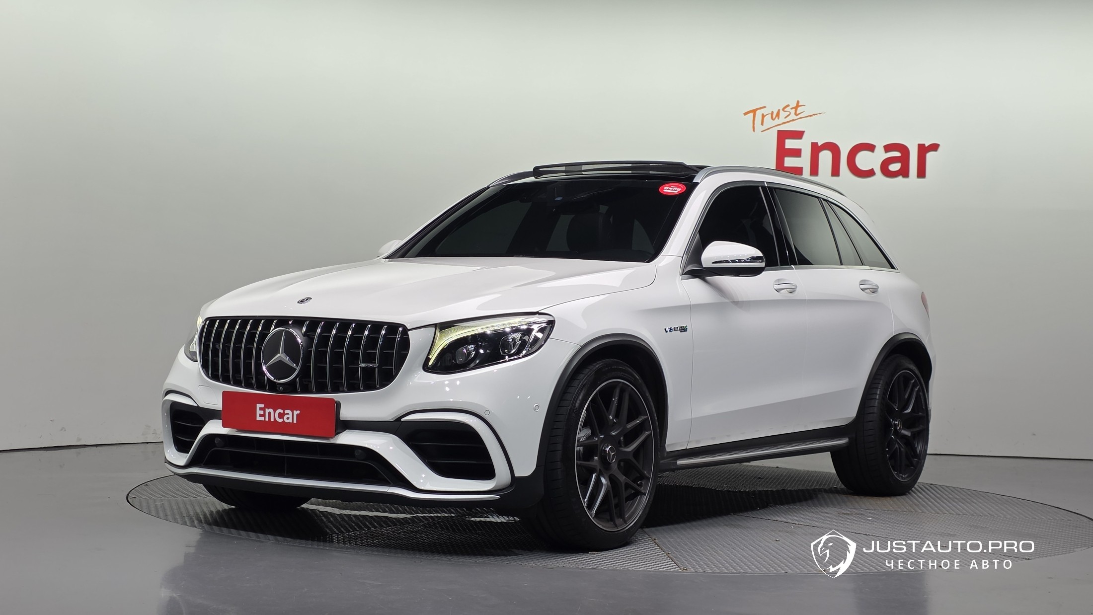 Автомобиль Mercedes-Benz GLC-Class