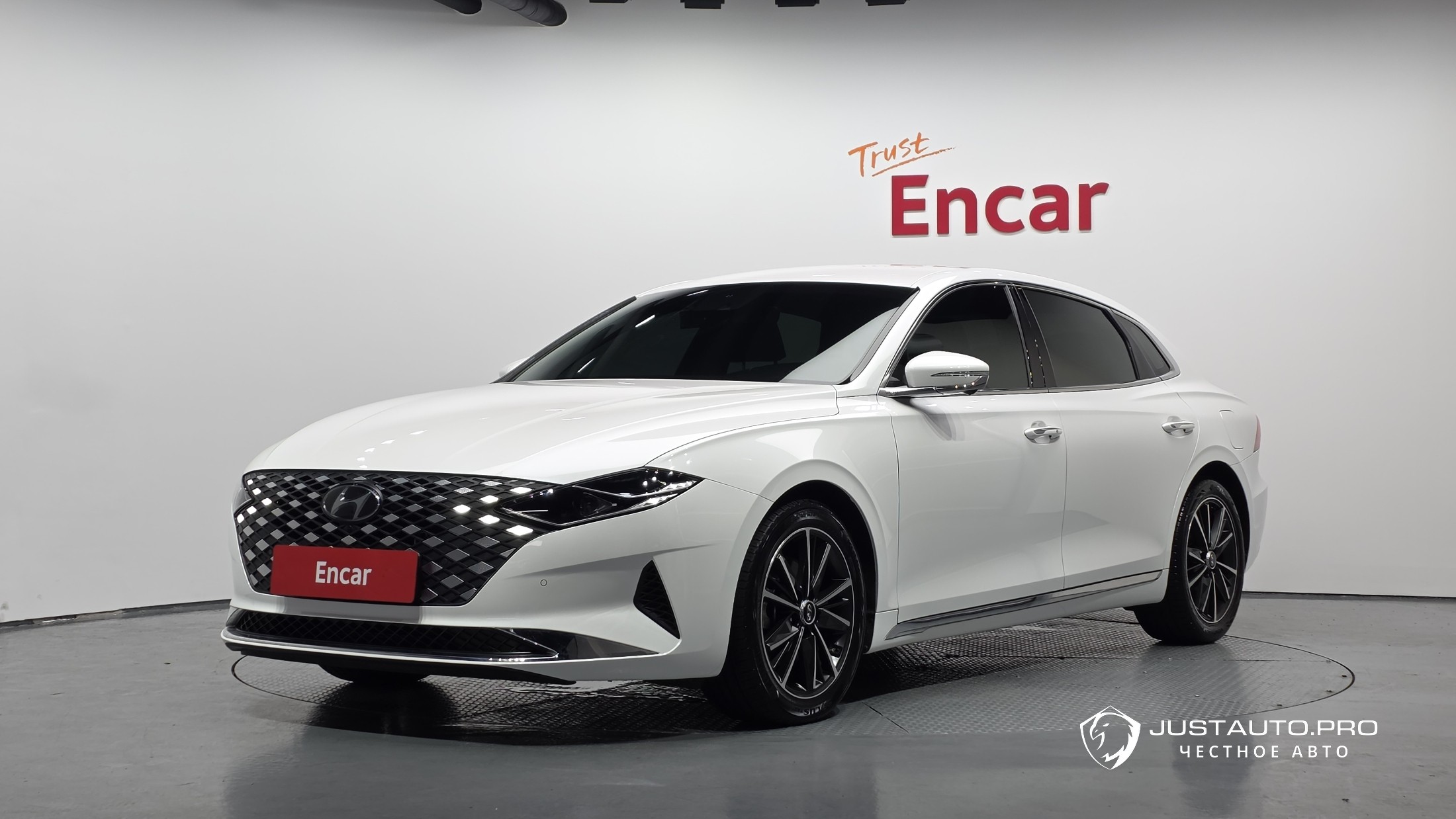 Автомобиль Hyundai Grandeur