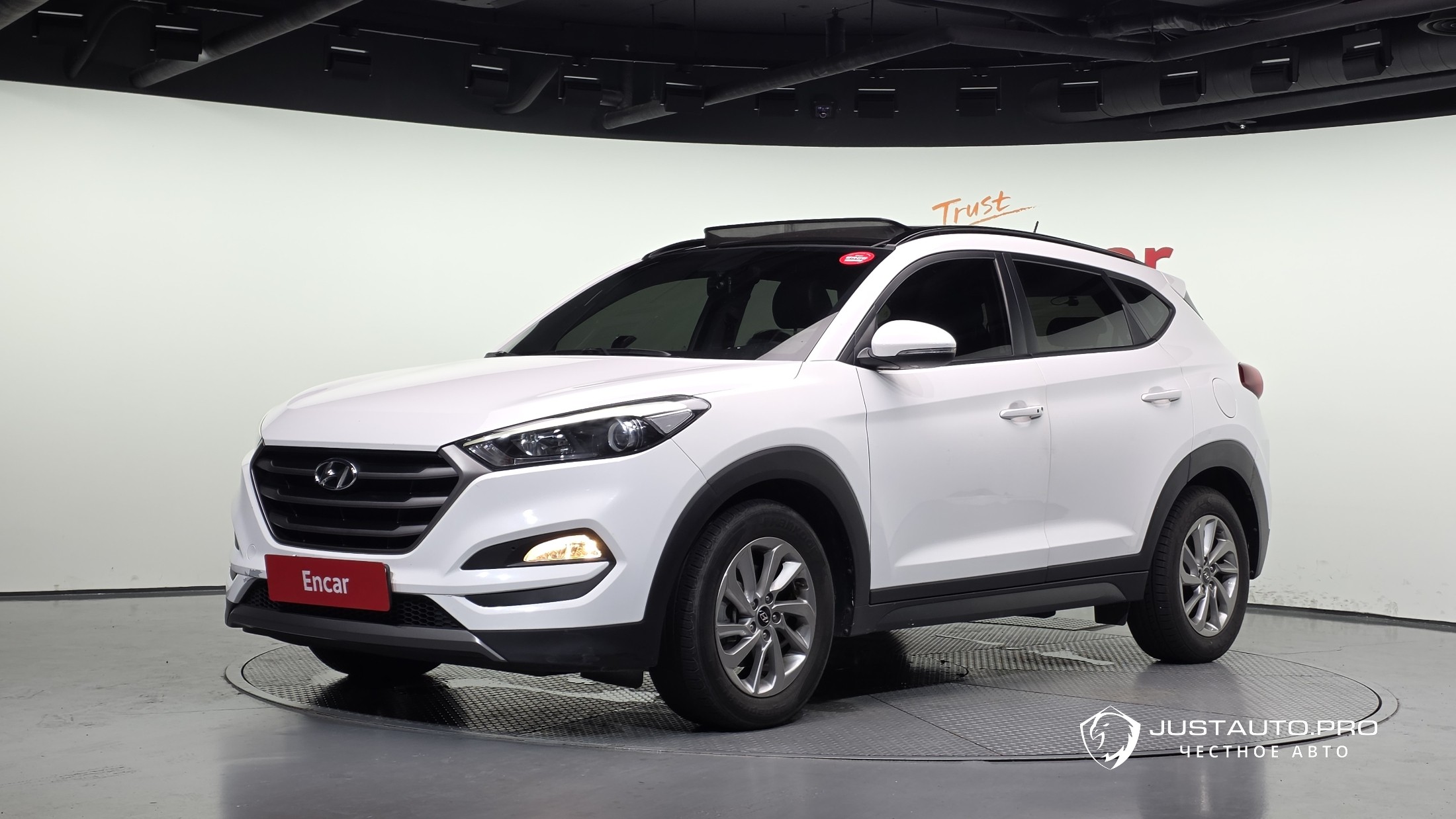 Автомобиль Hyundai Tucson