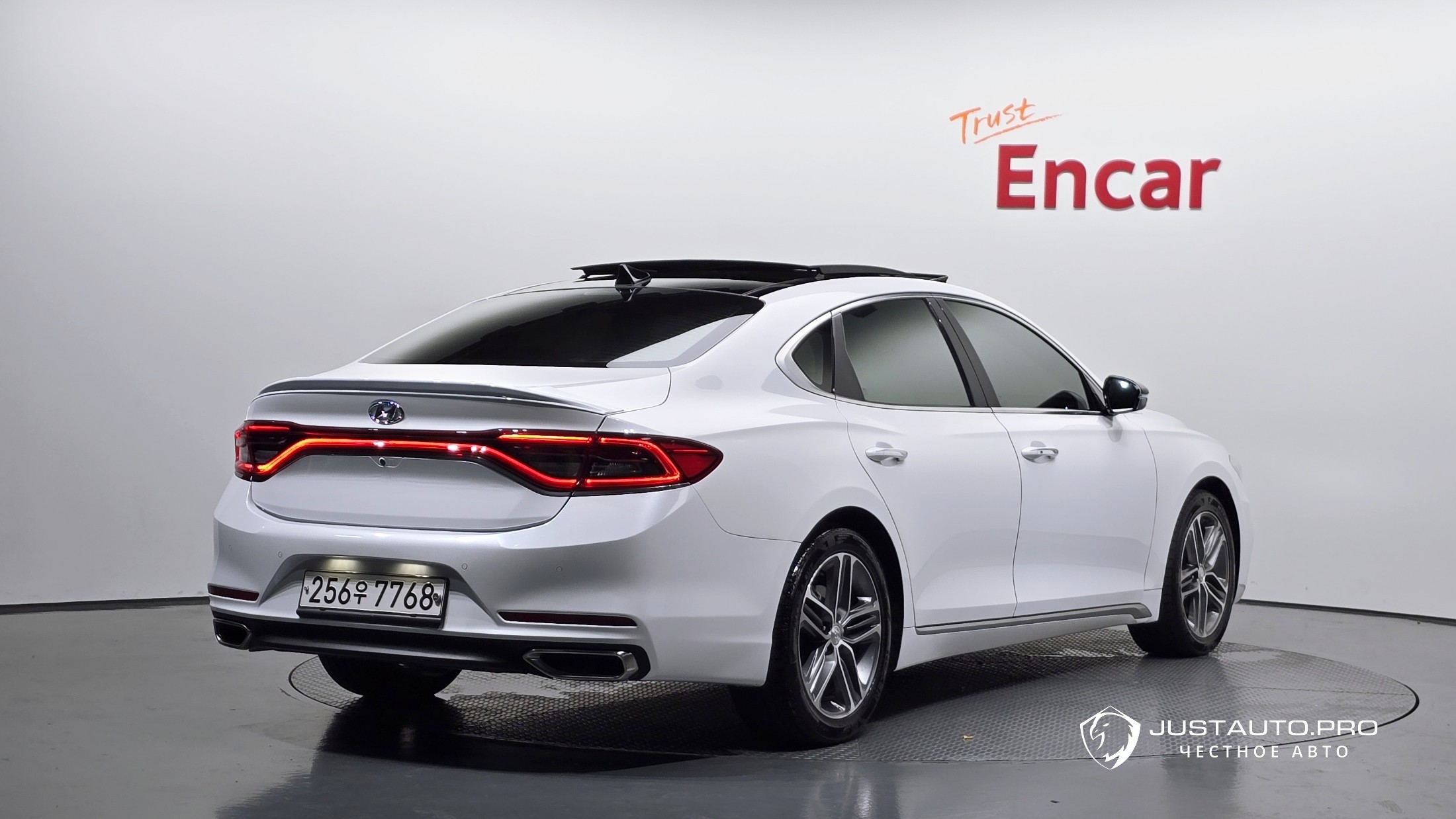 Автомобиль Hyundai Grandeur