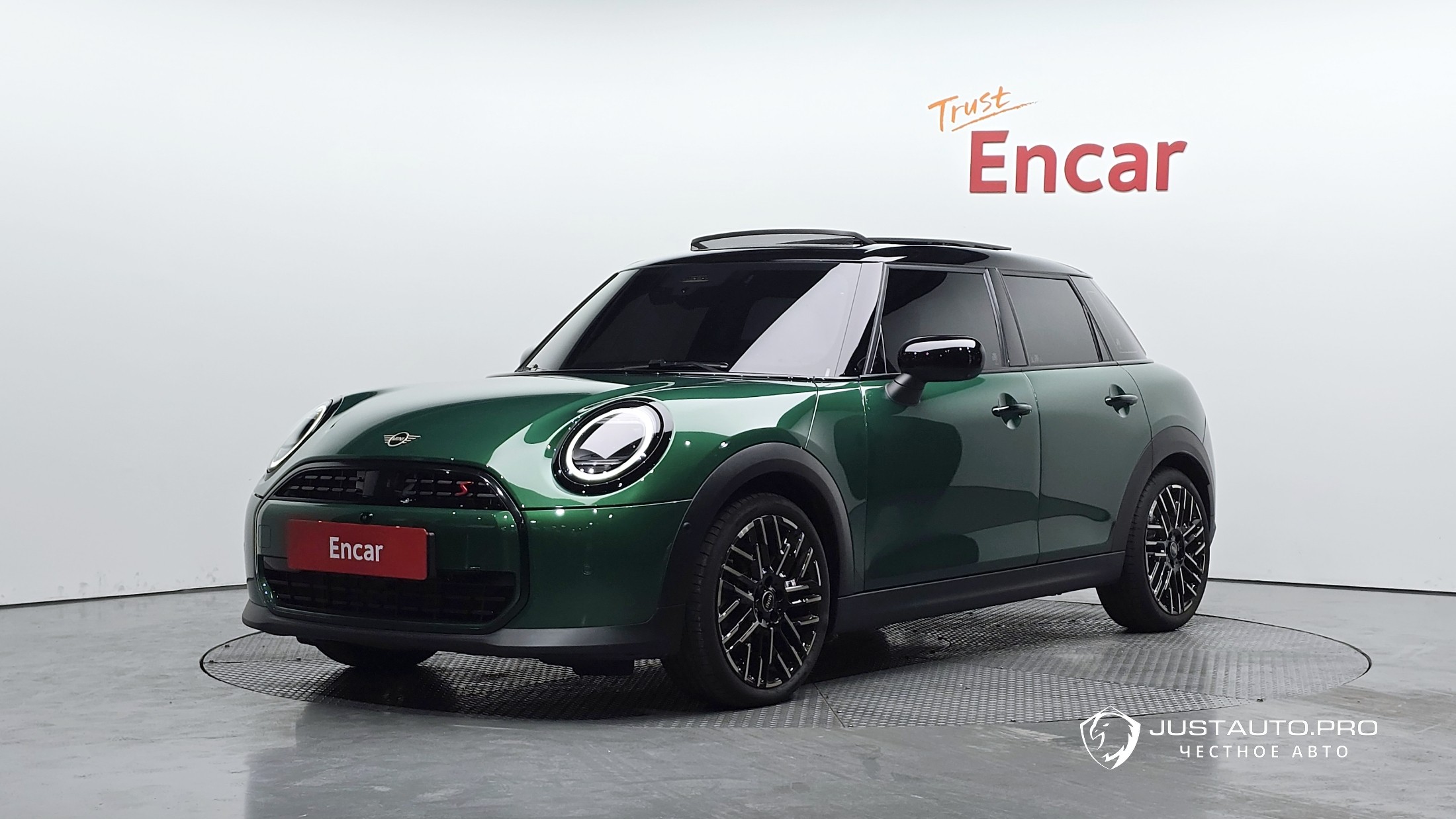 Автомобиль Mini Cooper