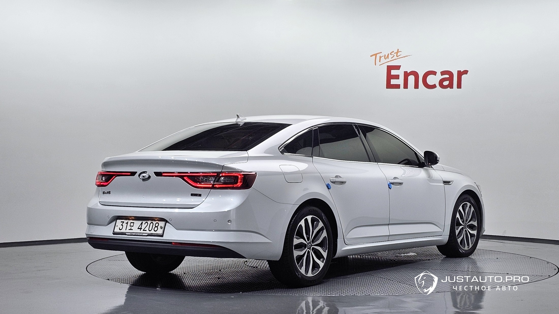 Автомобиль Renault-KoreaSamsung SM6