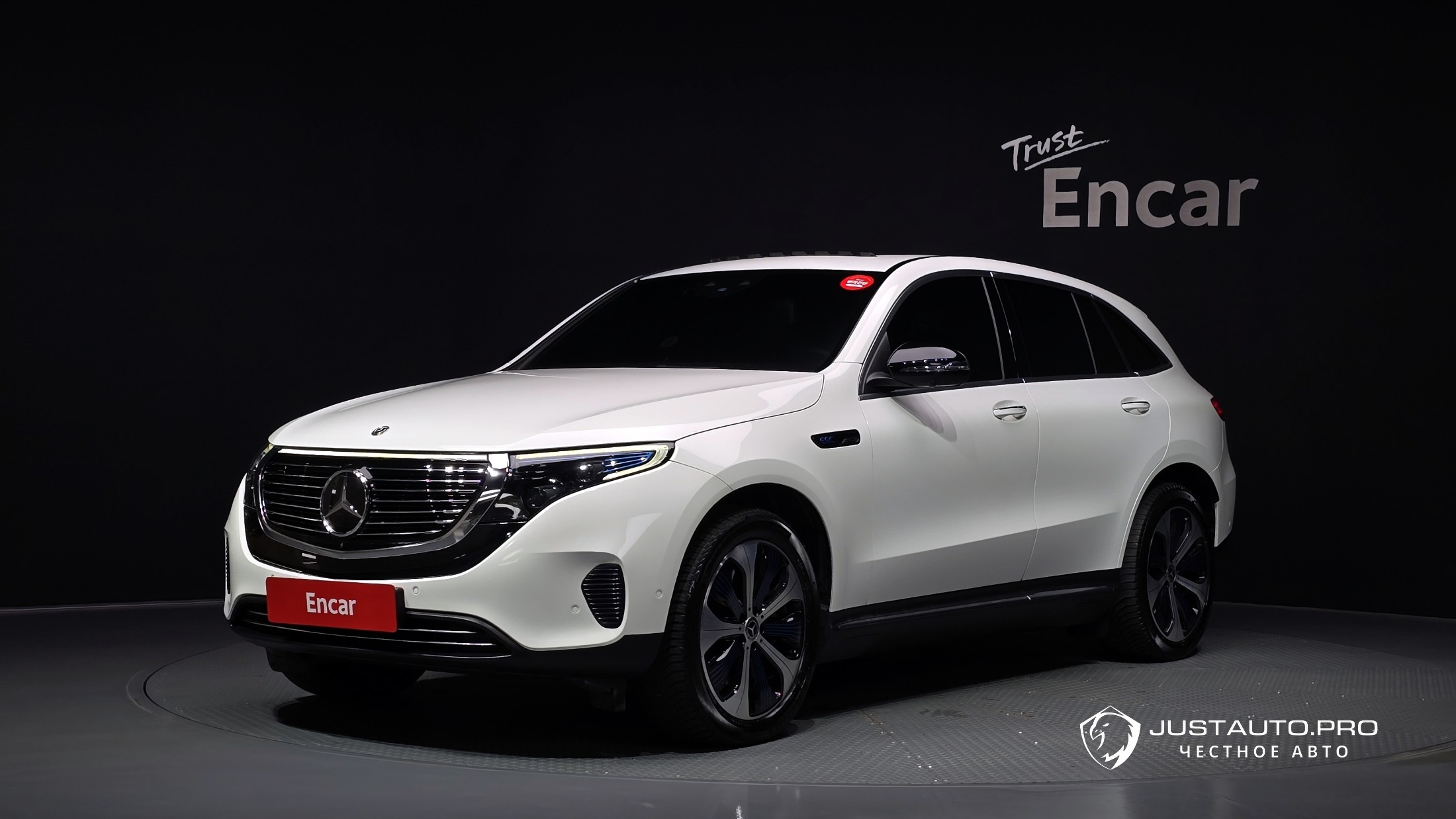 Автомобиль Mercedes-Benz EQC