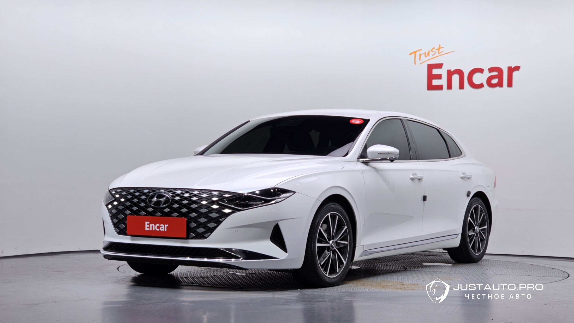 Автомобиль Hyundai Grandeur