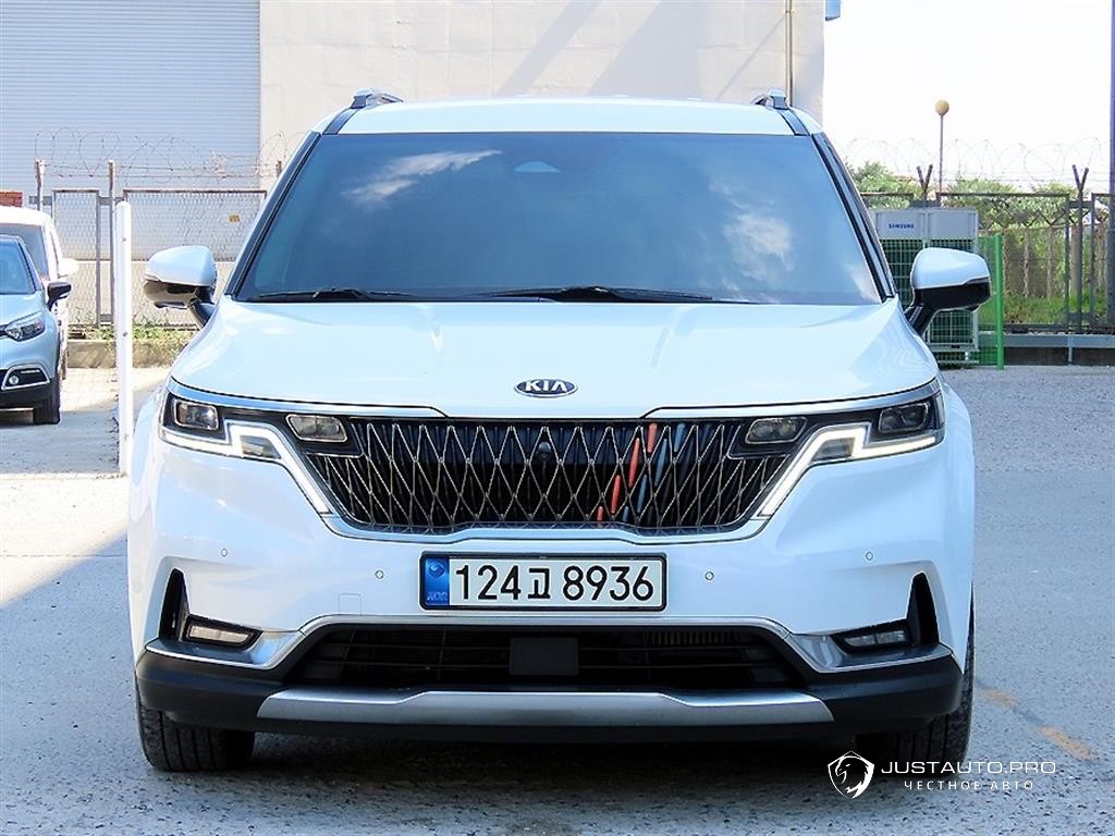 Автомобиль Kia Canival