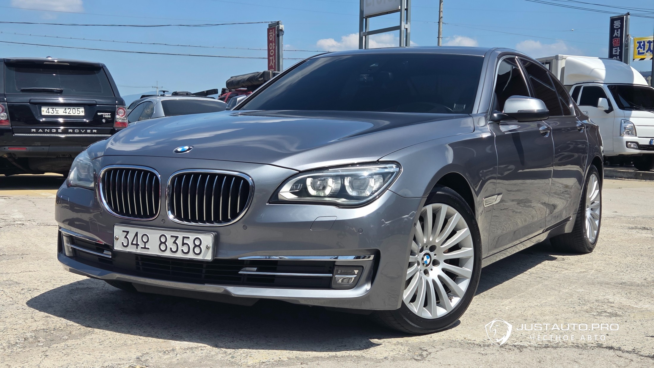 Автомобиль BMW 7-Series