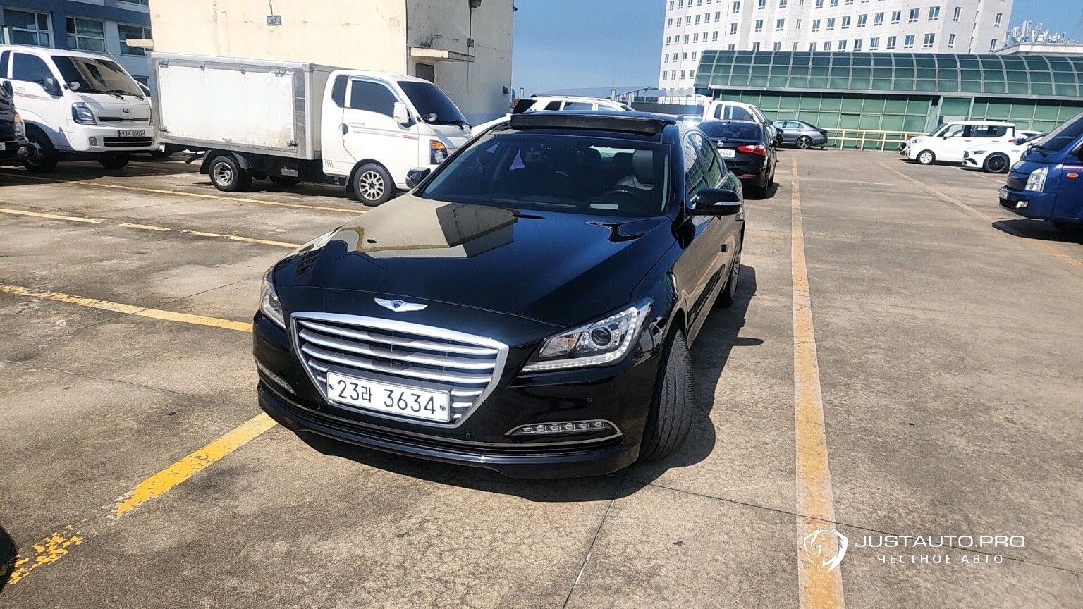 Автомобиль Hyundai Genesis
