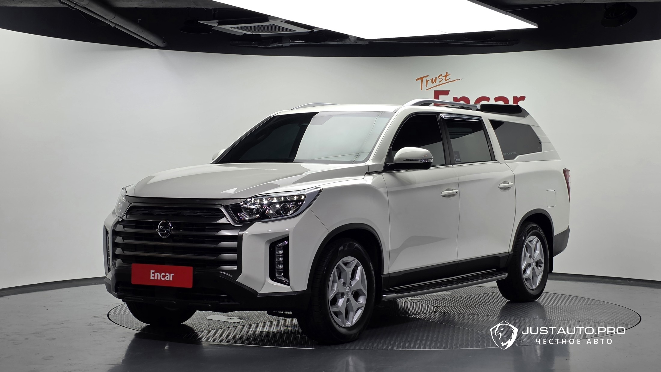 Автомобиль KG_Mobility_Ssangyong Rexton