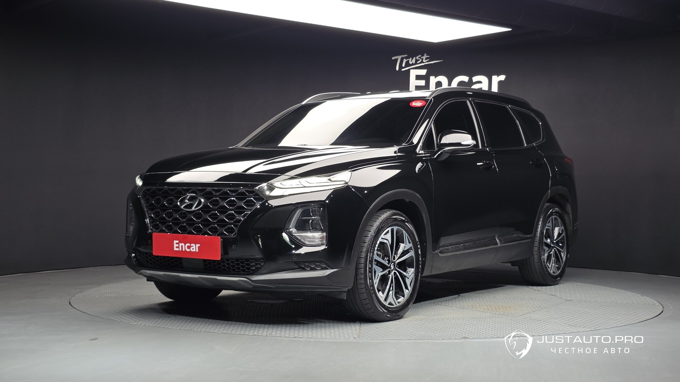 Автомобиль Hyundai Santafe