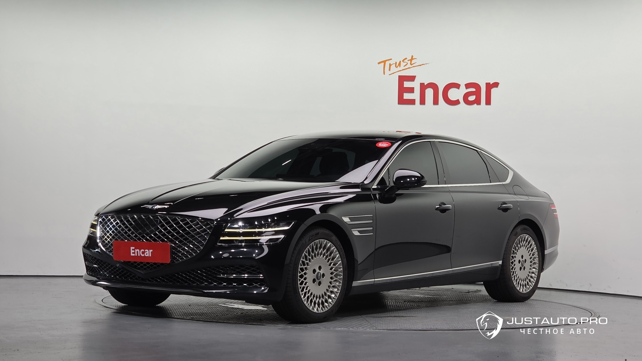 Автомобиль Genesis G80