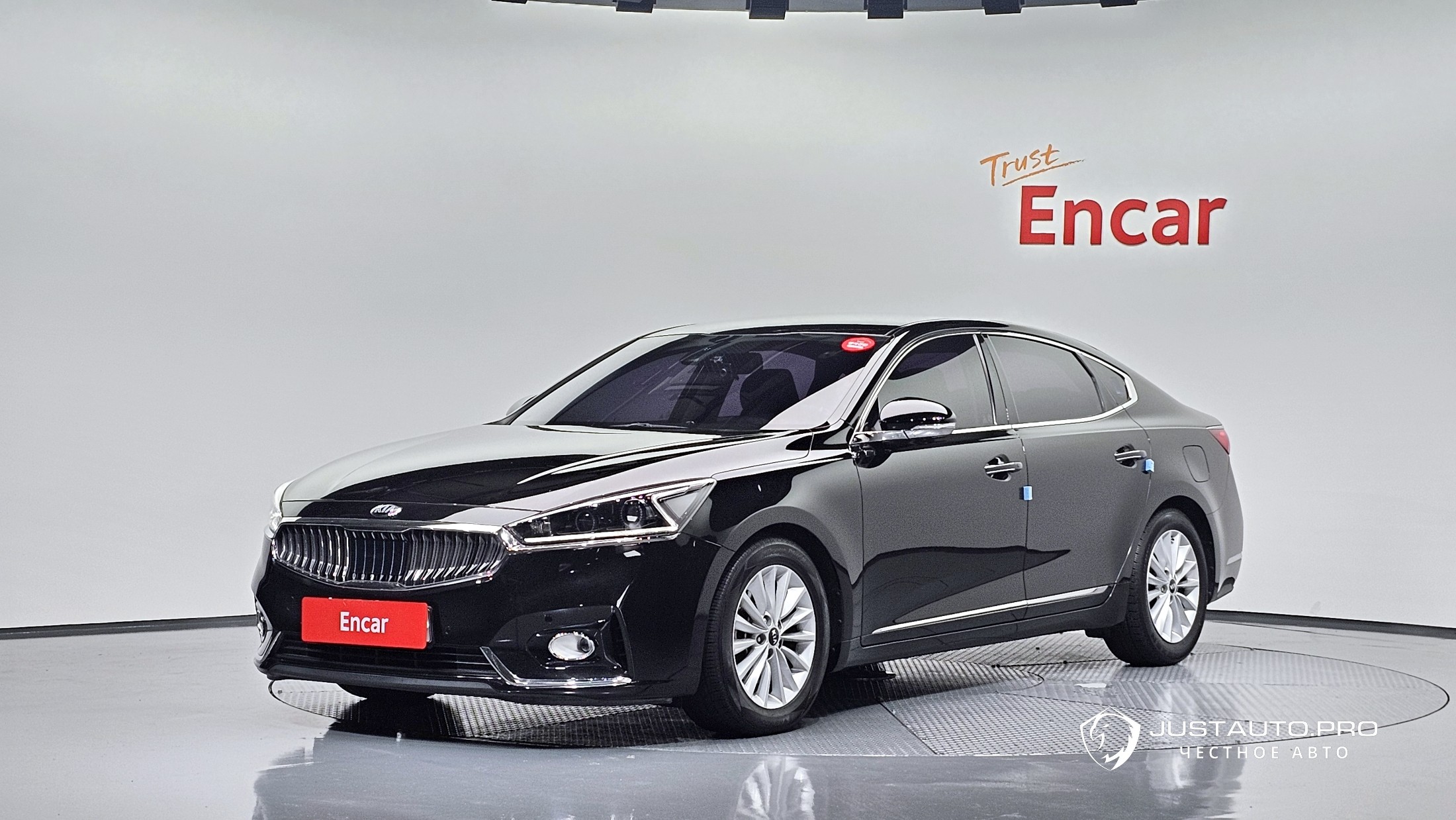 Автомобиль Kia K7