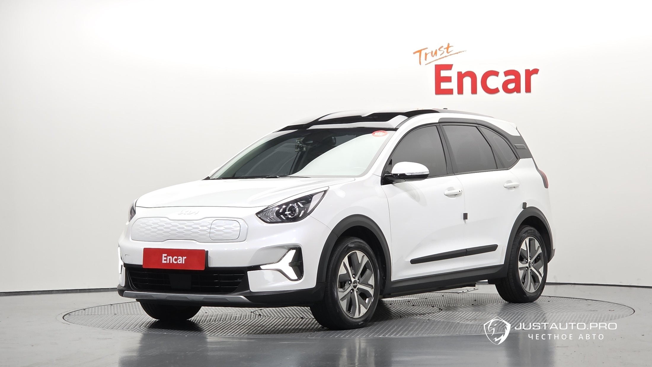 Автомобиль Kia Niro