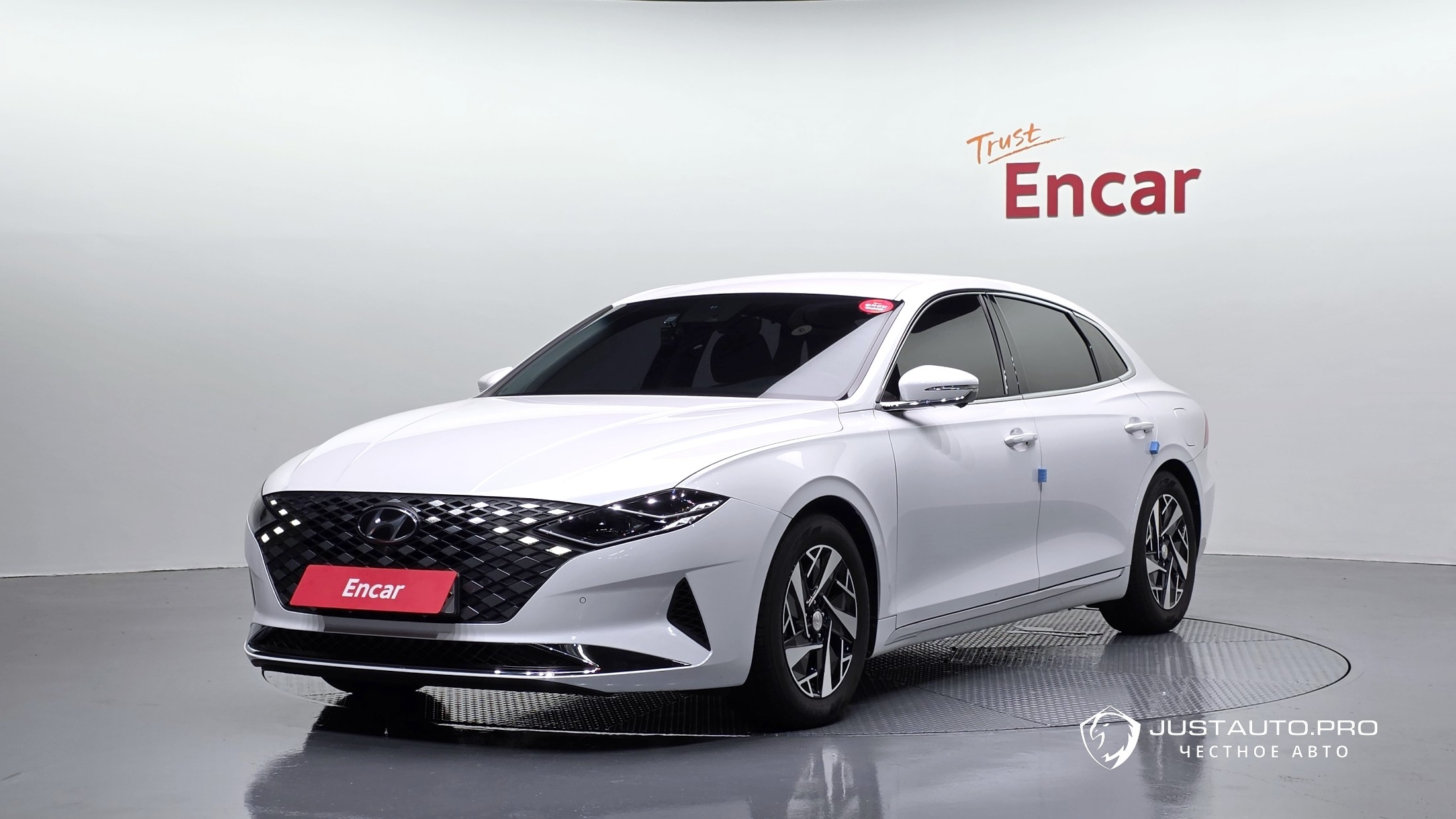 Автомобиль Hyundai Grandeur