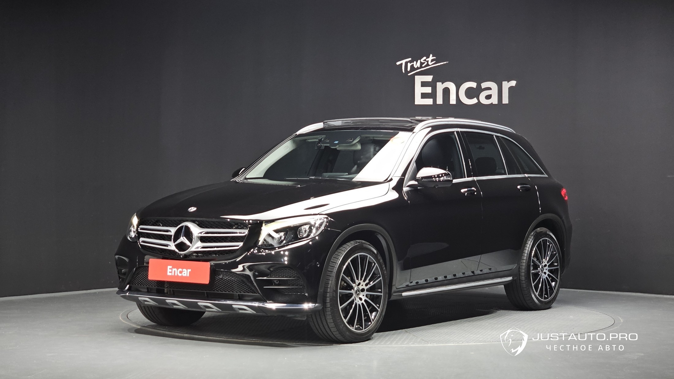 Автомобиль Mercedes-Benz GLC-Class