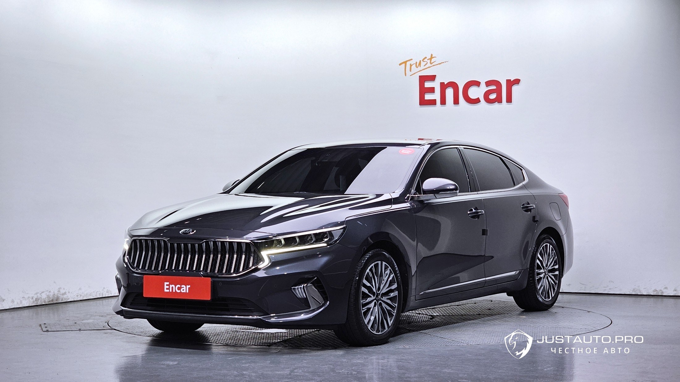 Автомобиль Kia K7