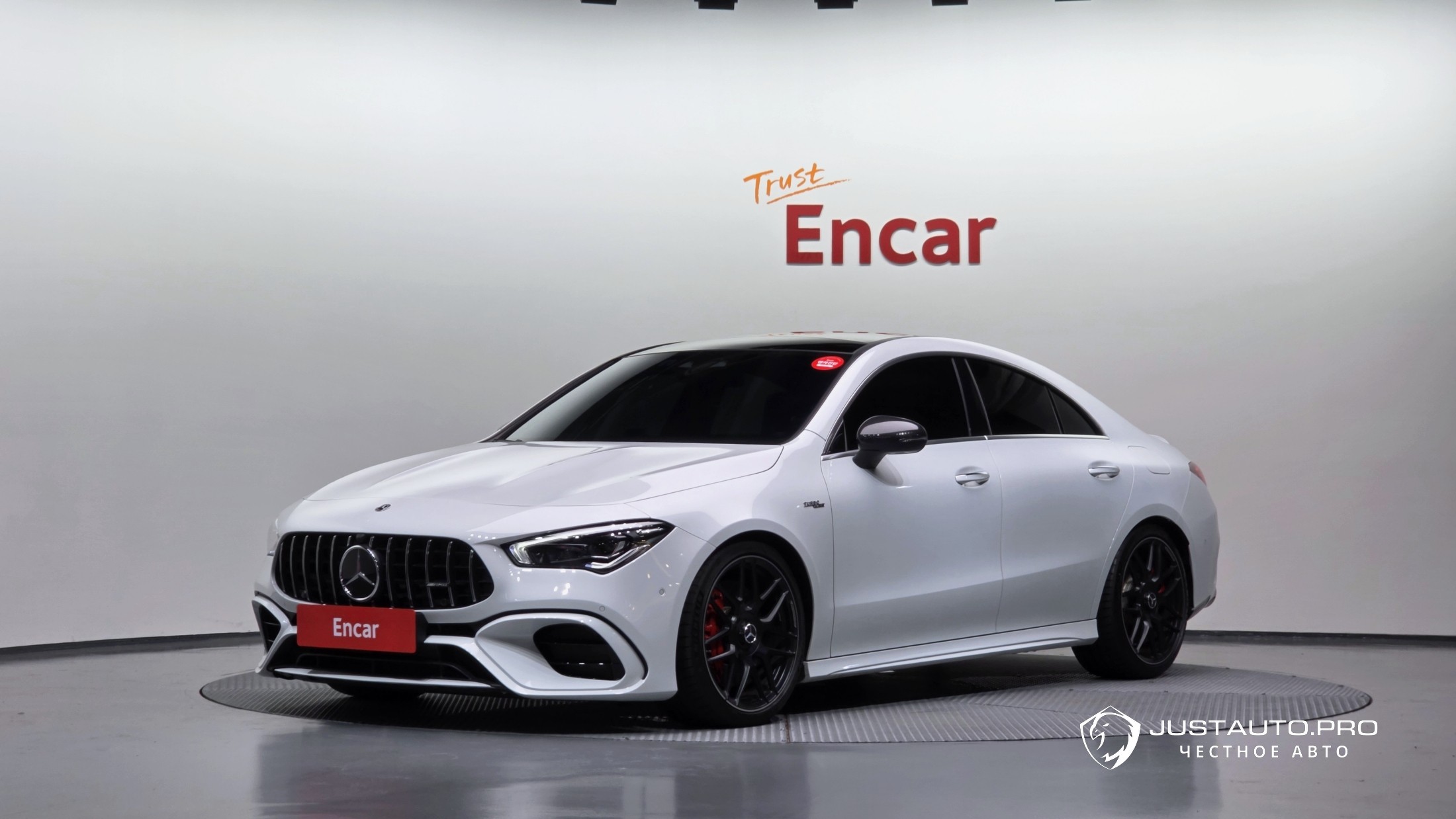 Автомобиль Mercedes-Benz CLA-Class