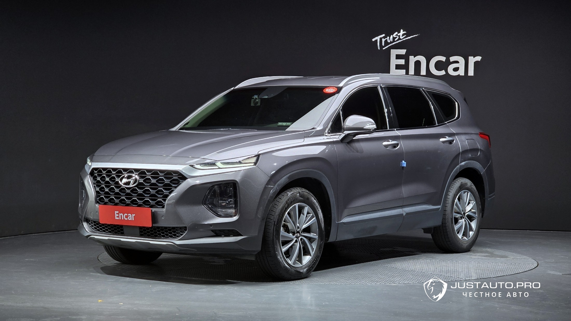 Автомобиль Hyundai Santafe