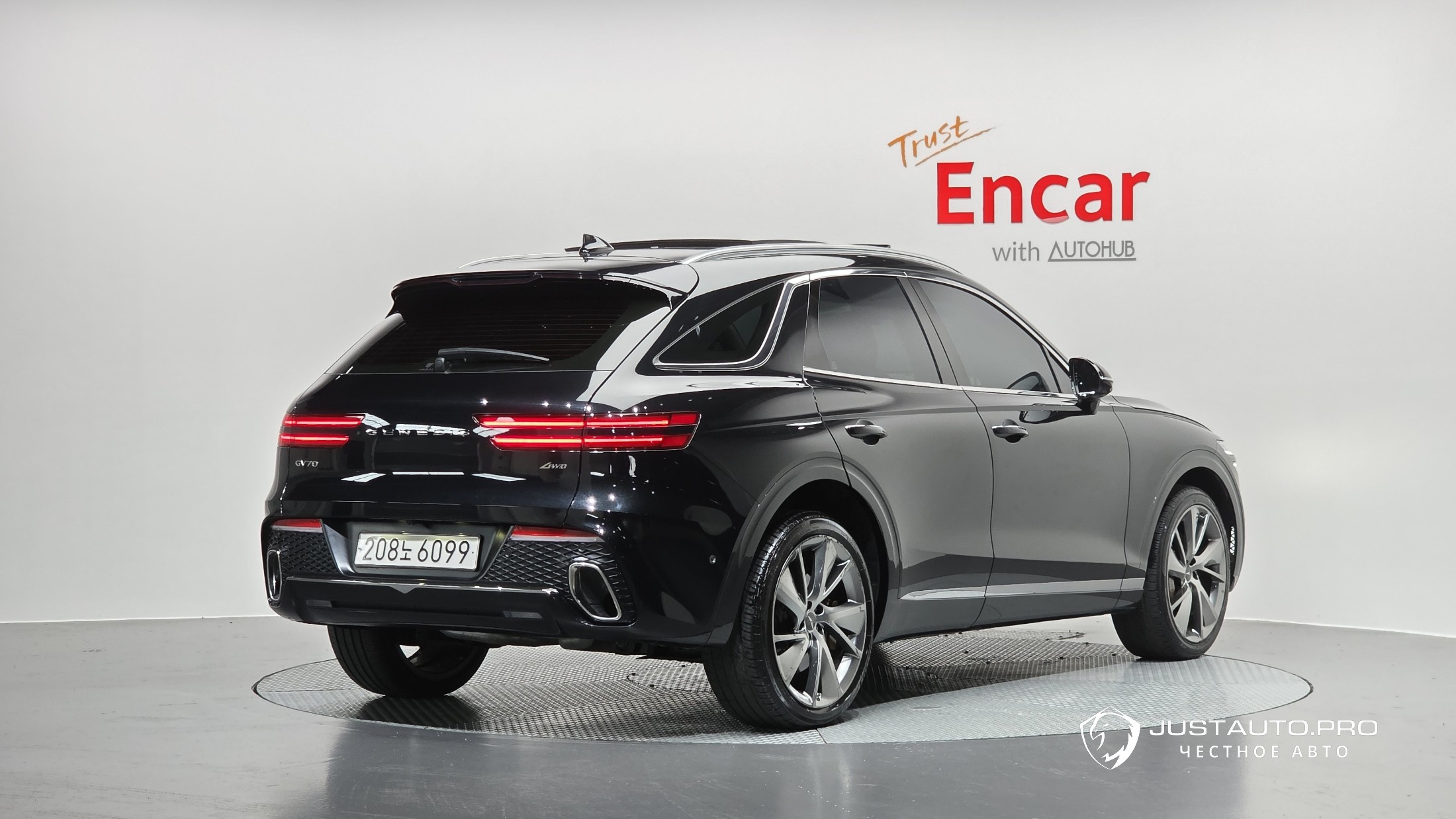 Автомобиль Genesis GV70